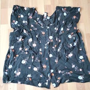 Torrid floral top